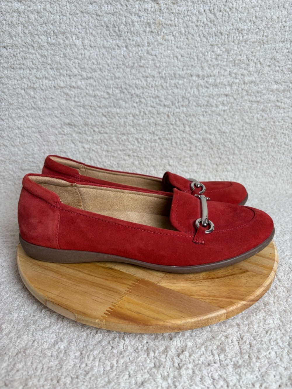 Naturalizer Shoes Womens 9M Fern Suede Slip On Horse Bit Laofer in Red Florence